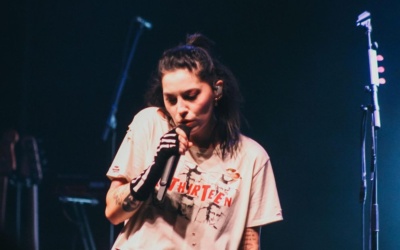 bishop briggs + anna hamilton move mountains with vocal abilities as openers for dermot kennedy in kansas city