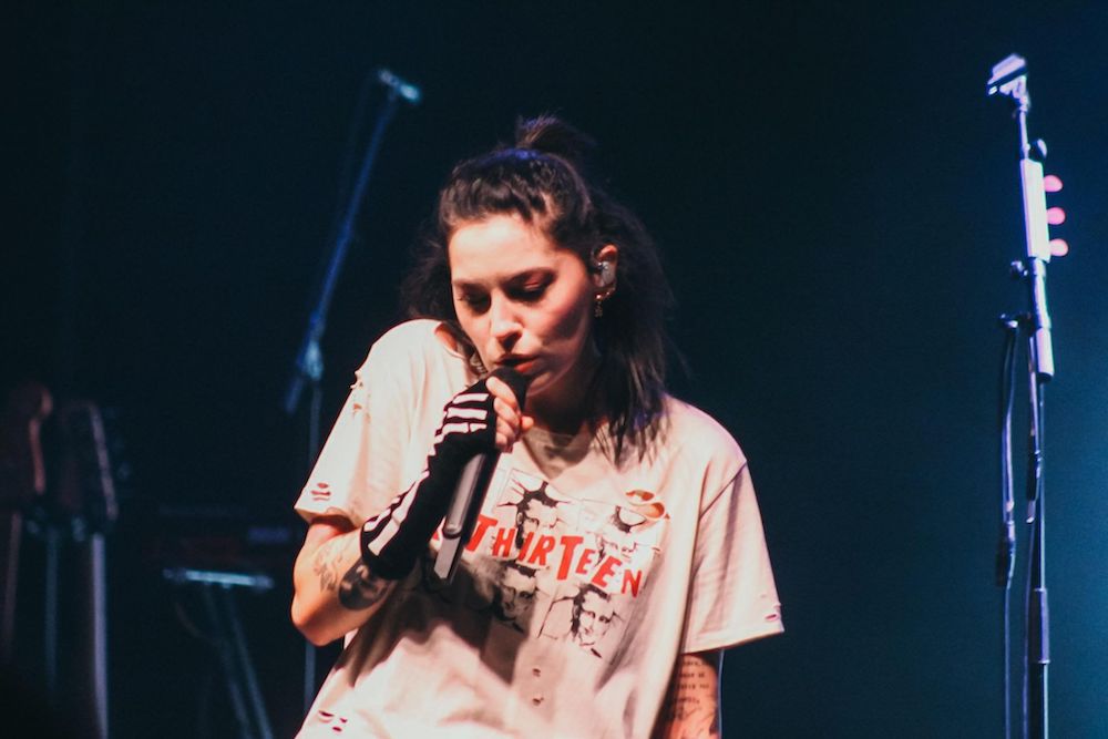 bishop briggs + anna hamilton move mountains with vocal abilities as openers for dermot kennedy in kansas city
