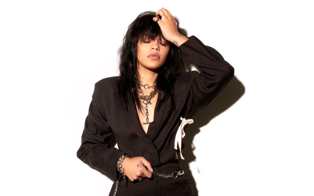 fefe dobson electrifies with return to music and new single “fckn in love”