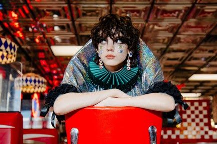 “what’s going on?!”is madilyn mei’s cosmic cry for the awkward and alienated