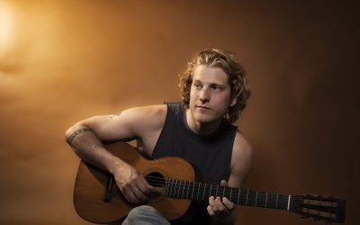 sam varga examines the contrasting nature of our world in new single “minute man”